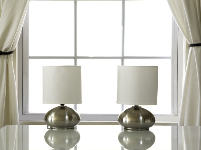 Bedroom Table Lamp with On/ Off Touch Sensor