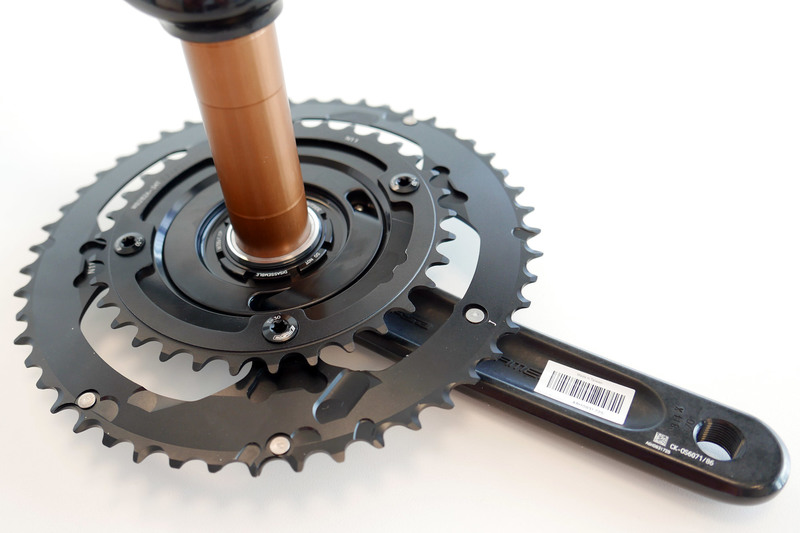 FSA PowerBox Alloy BB386EVO - silniční wattmetr s klikami a převodníky