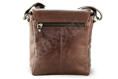Malý hnědý pánský kožený crossbag s klopnou